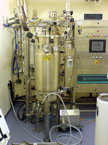 Historyczny BioFlo Pro 150 L zainstalowany w MRC Laboratory of Molecular Biology
