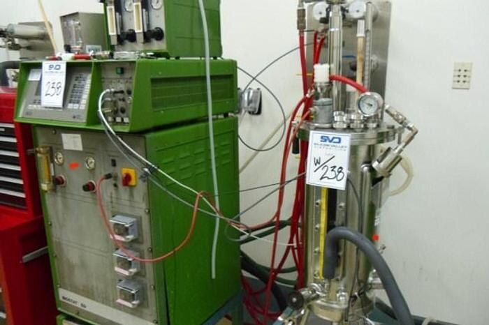 Kompletna instalacja B. Braun BIOSTAT ED z naczyniem ES10 i szafą sterującą