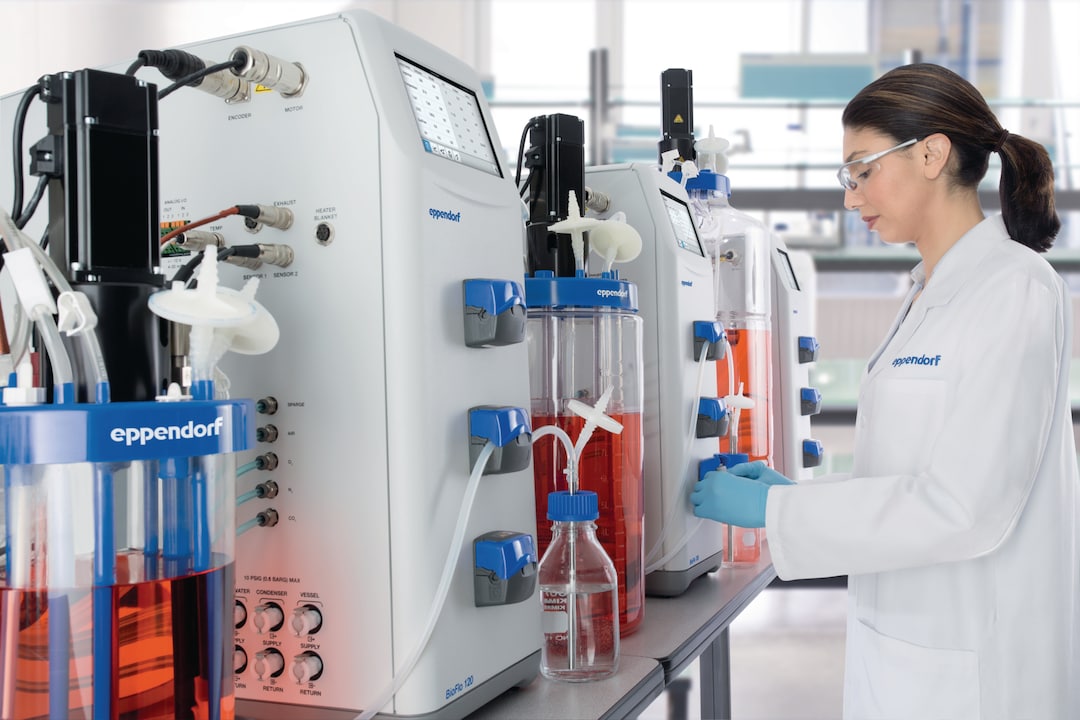 bioflo120-cell-culture-row