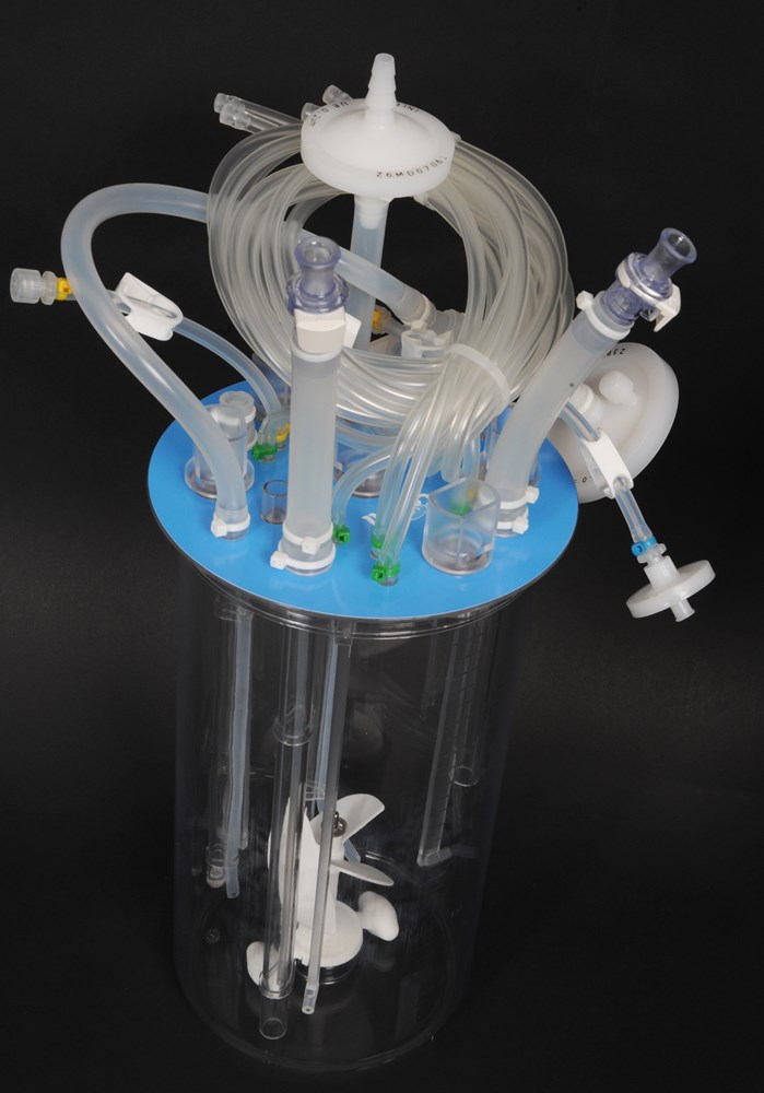 CerCell BactoVessel — fotografia rodziny tego samego producenta, użyta kontekstowo; nie dowodzi exact konfiguracji.