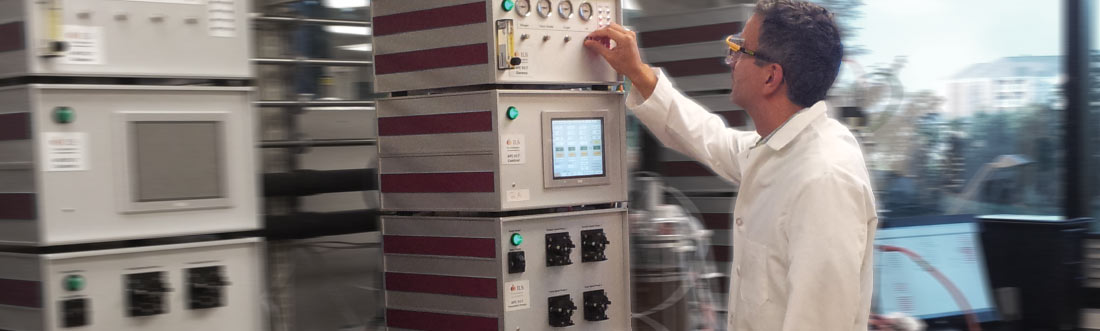 ILS Automation AFC 917 Bioreactor Controller — oficjalny materiał sprzętowy rodziny.